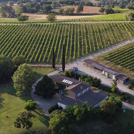 Agriturismo Fattoria Santa Vittoria Pozzo  Luaran gambar