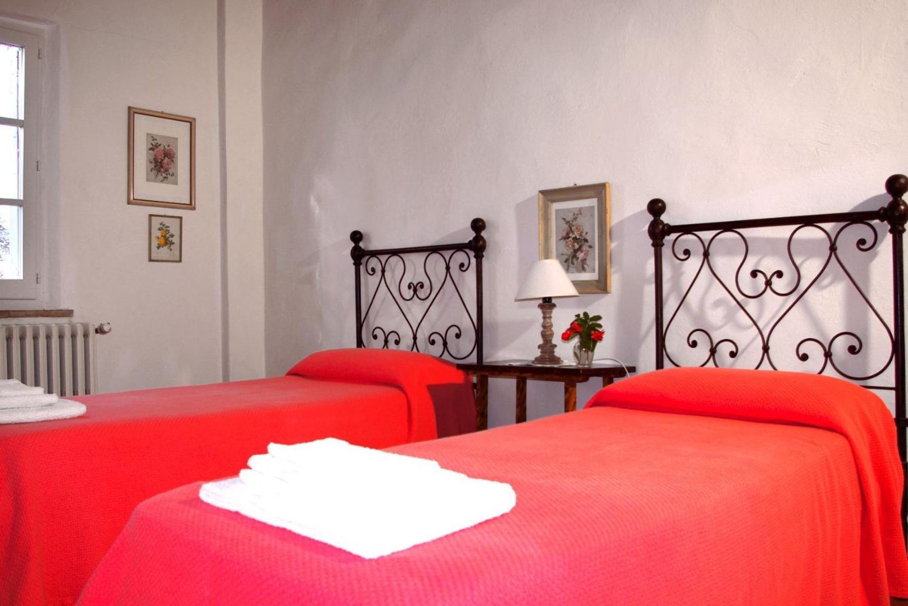 Agriturismo Fattoria Santa Vittoria Pozzo  Luaran gambar