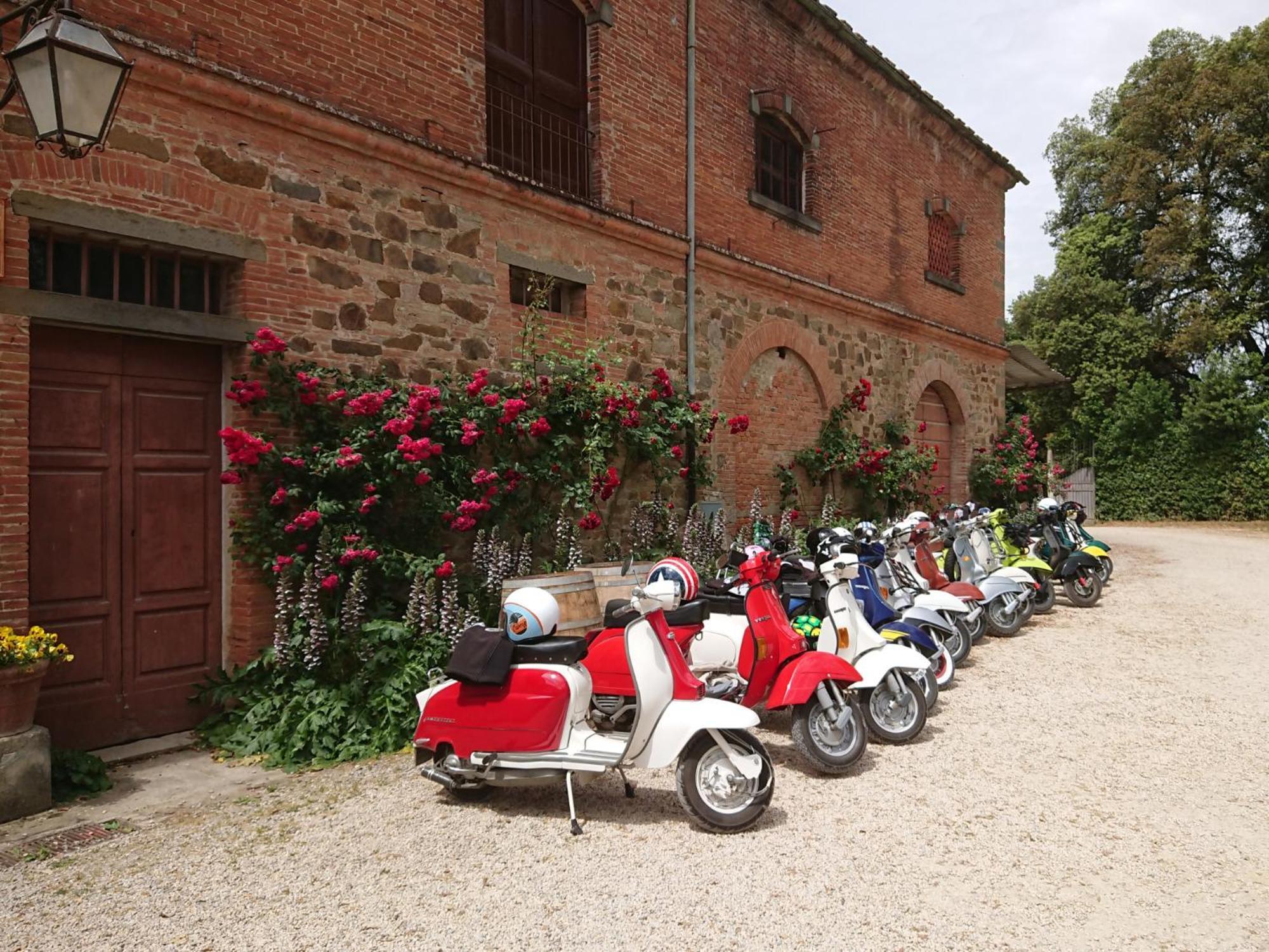 Agriturismo Fattoria Santa Vittoria Pozzo  Luaran gambar